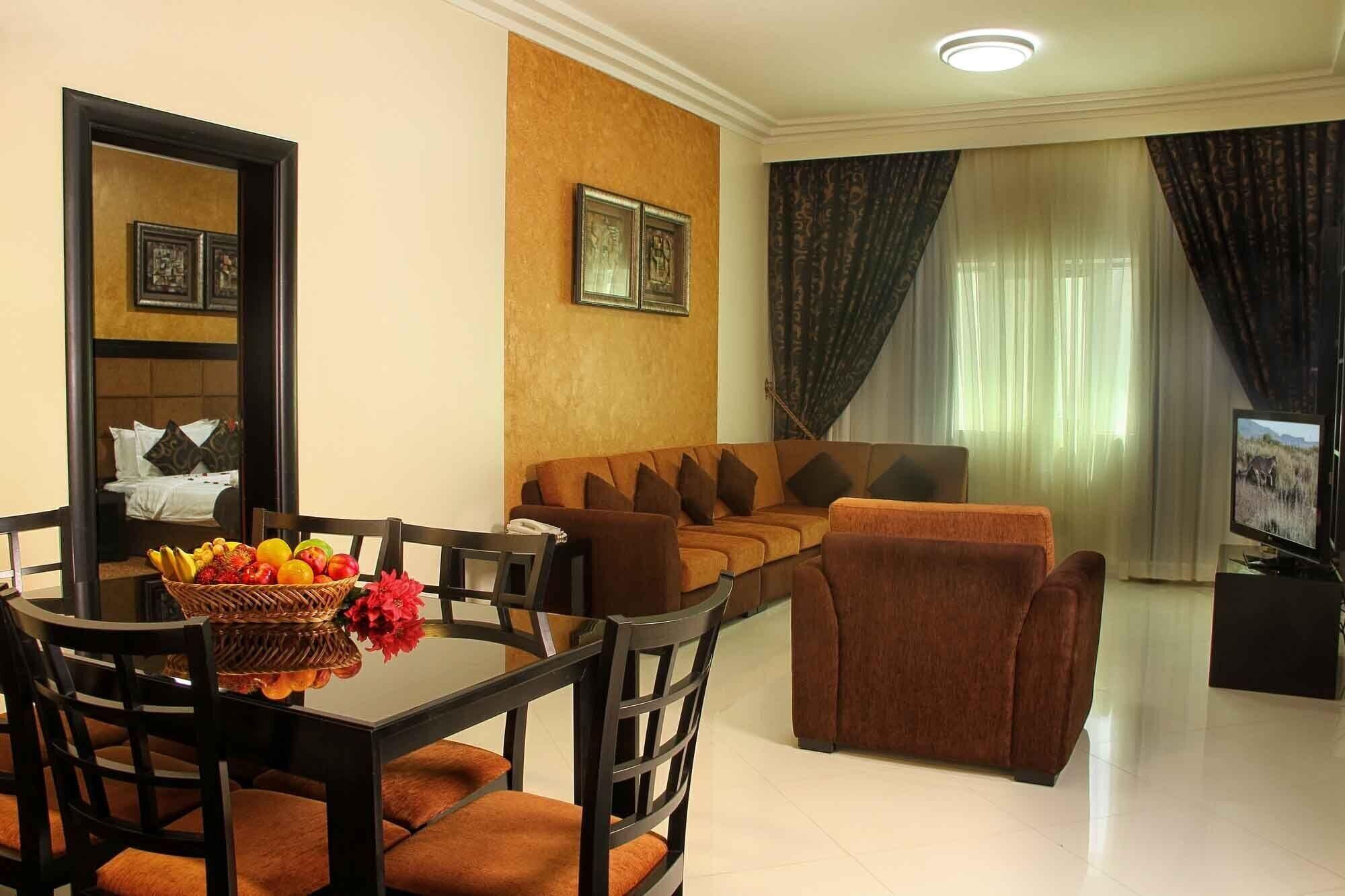 Royal Grand Suite Hotel Sharjah Luaran gambar