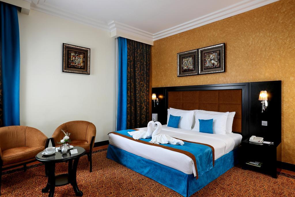 Royal Grand Suite Hotel Sharjah Luaran gambar