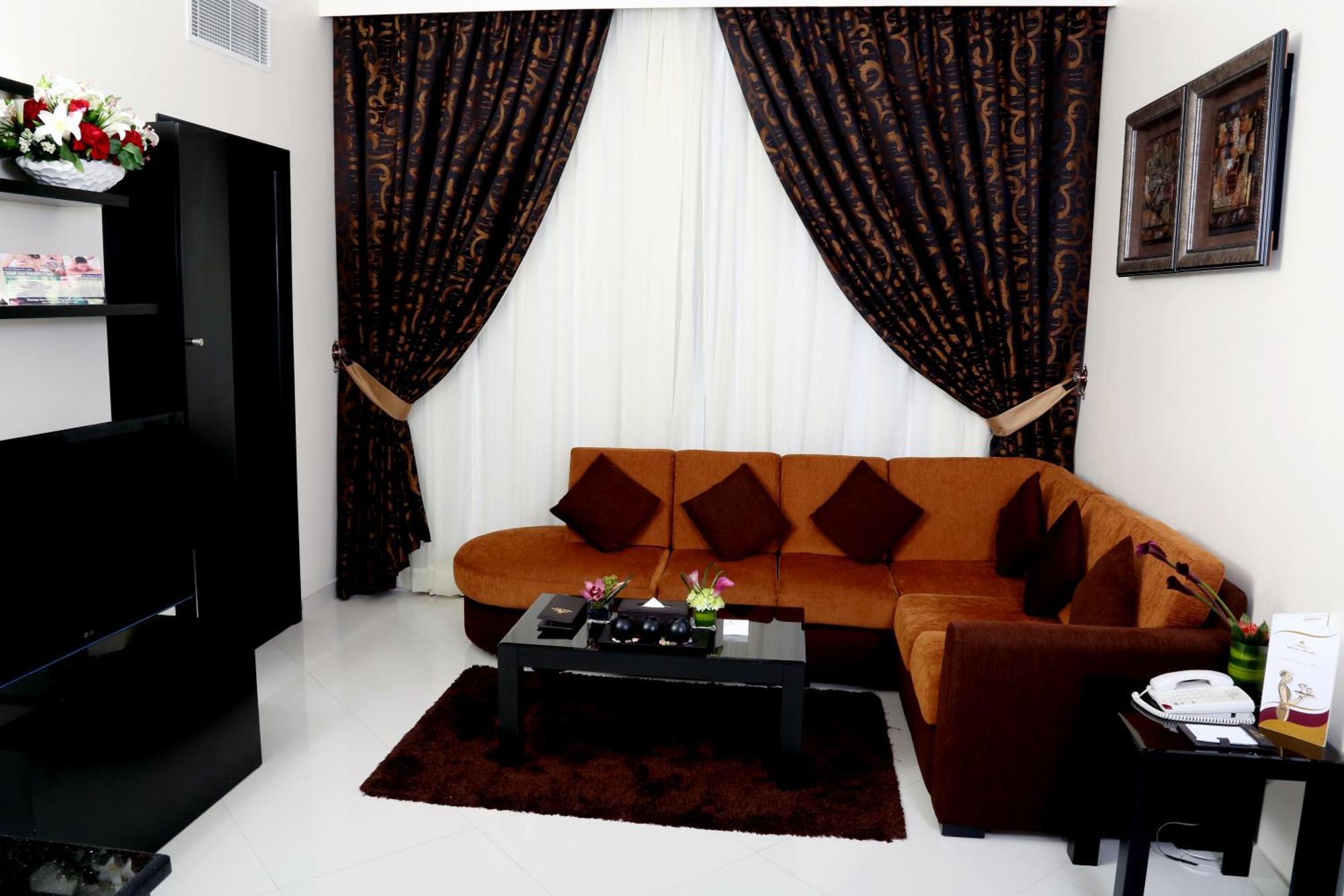 Royal Grand Suite Hotel Sharjah Luaran gambar