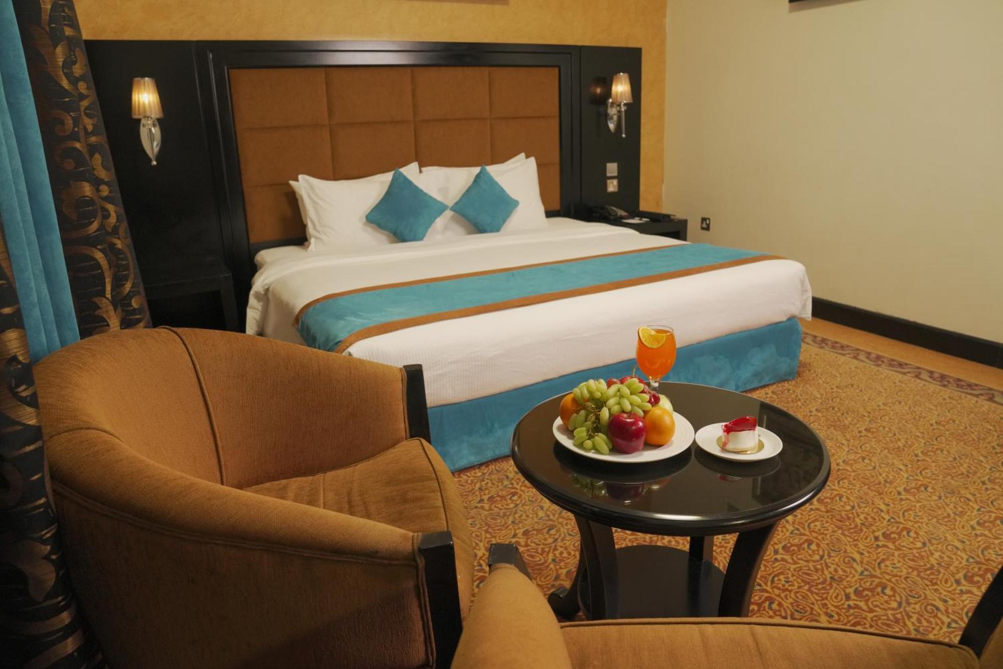 Royal Grand Suite Hotel Sharjah Luaran gambar