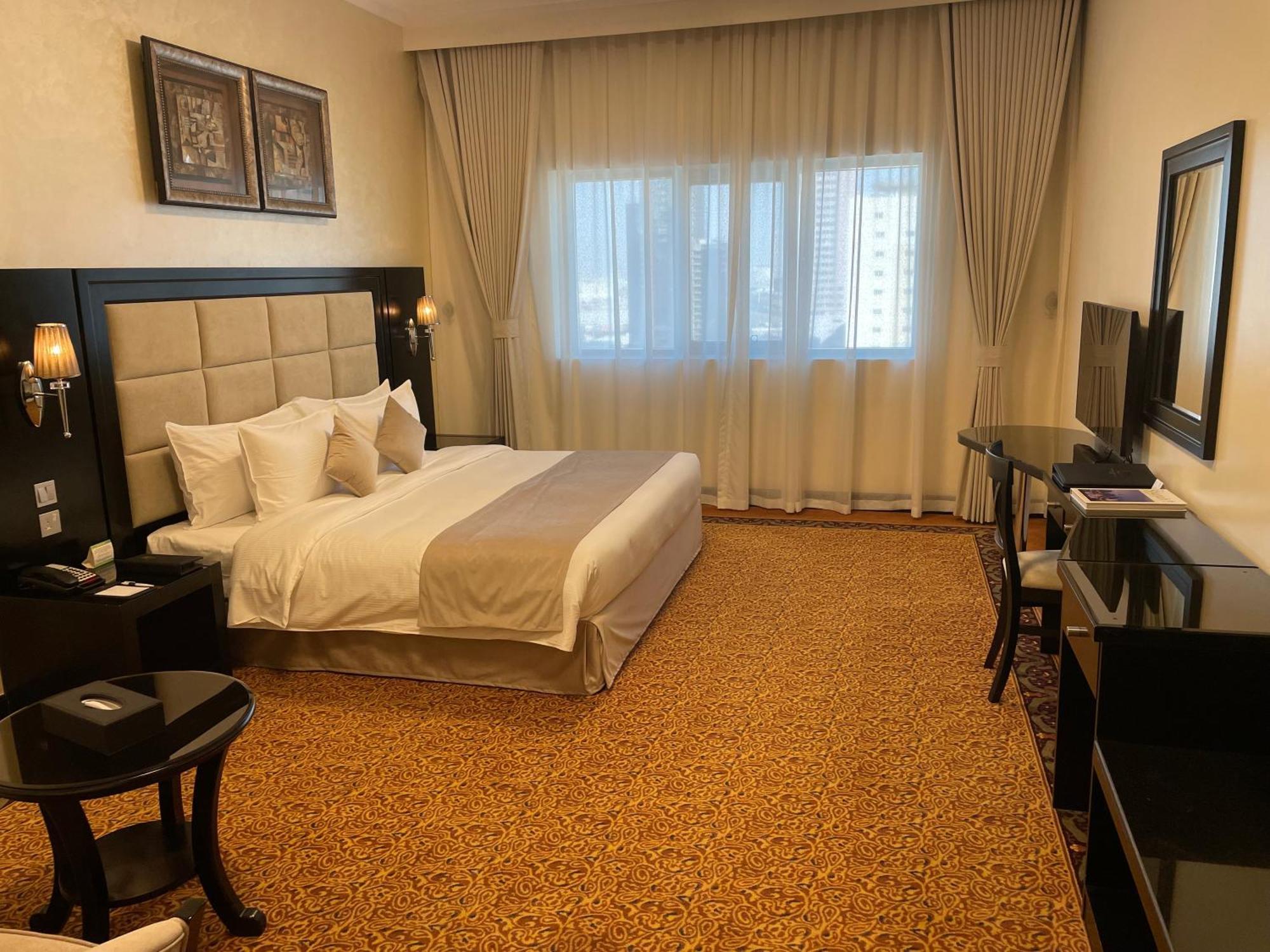 Royal Grand Suite Hotel Sharjah Luaran gambar